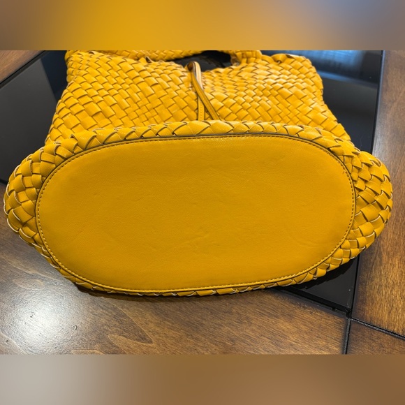 Women’s Cleo Woven Soft Vegan Leather Shoulder Bag / Tote Bag - Picture 7 of 10